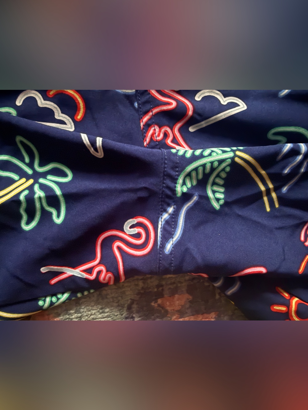 Chubbies Men’s Tropical Flamingo Swim Trunks Navy 5.5” Inseam - Picture 5 of 9
